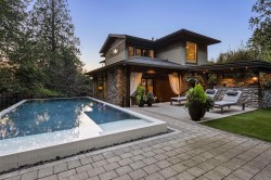35797 Ledgeview Drive  Abbotsford, BC V3G 2Z2