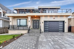 12621 89a Avenue Surrey, BC V3V 1B2