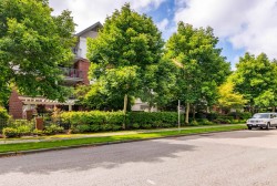 101-15188 22 Avenue Surrey, BC V4A 9T4