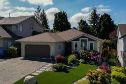 35194 Christina Place Abbotsford, BC V2S 8H1