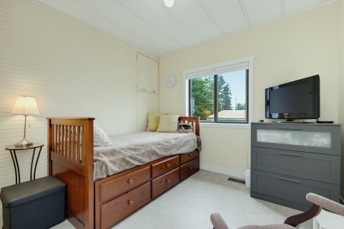 256-27111 0 Avenue, Langley, BC - Indoor Photo Showing Bedroom