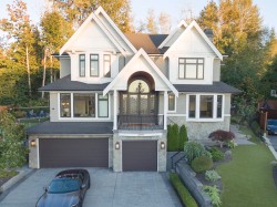 2886 165b Street Surrey, BC V3Z 0X9