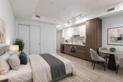 1714-10626 City Parkway Surrey, BC V3T 0S3