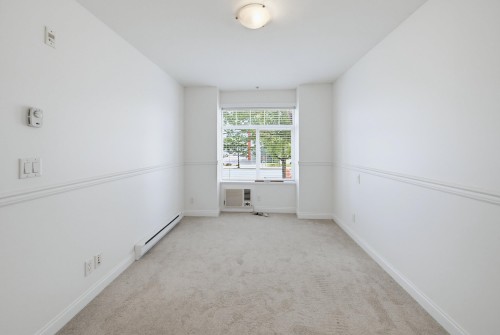 273-20170 Fraser Highway, Langley, BC - Indoor Photo Showing Other Room