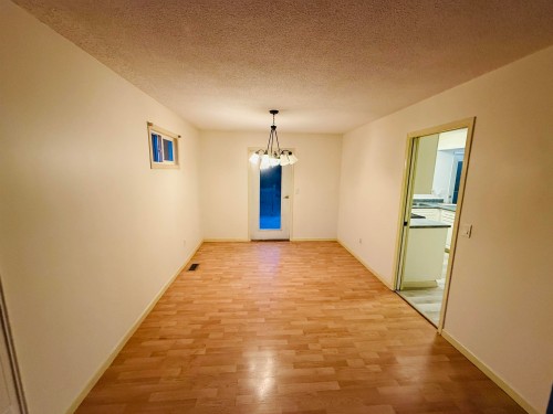 19371 76 Avenue , Surrey, BC V4N 6C6 4