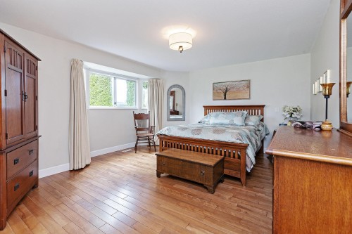 18289 58A Avenue, Surrey, BC - Indoor Photo Showing Bedroom