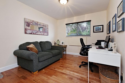 18289 58A Avenue, Surrey, BC - Indoor Photo Showing Office
