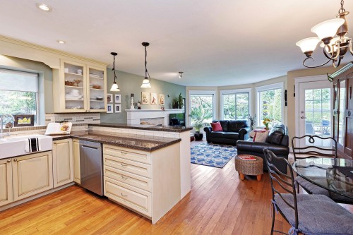 18289 58A Avenue, Surrey, BC - Indoor