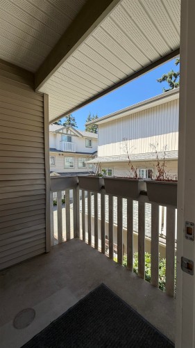 6-2733 Parkway Drive , Surrey, BC V4P 3P7 5