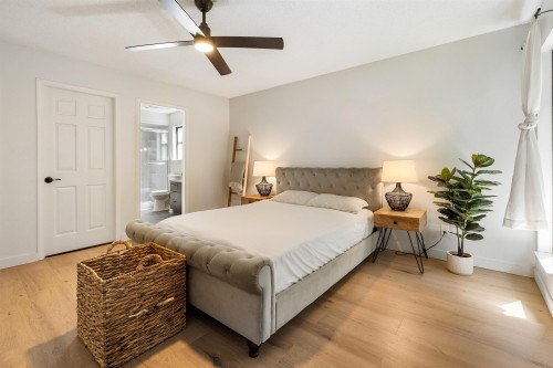 6503 Woodglen Street, Delta, BC - Indoor Photo Showing Bedroom