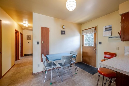 11050 Fuller Crescent N, Delta, BC - Indoor Photo Showing Dining Room