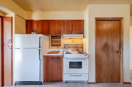 11050 Fuller Crescent N, Delta, BC - Indoor Photo Showing Kitchen