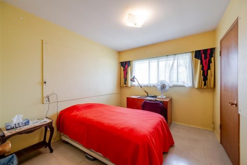 11050 Fuller Crescent N, Delta, BC - Indoor Photo Showing Bedroom