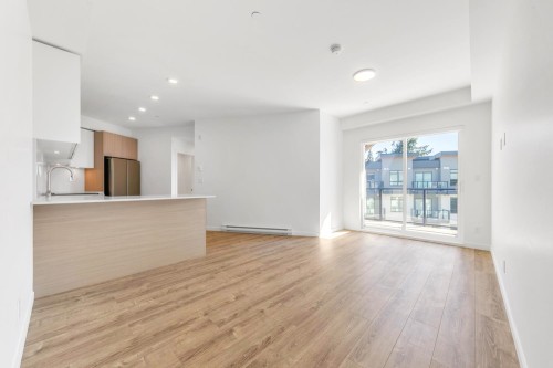 618-13968 Laurel Drive  Surrey, BC V3T 0S9