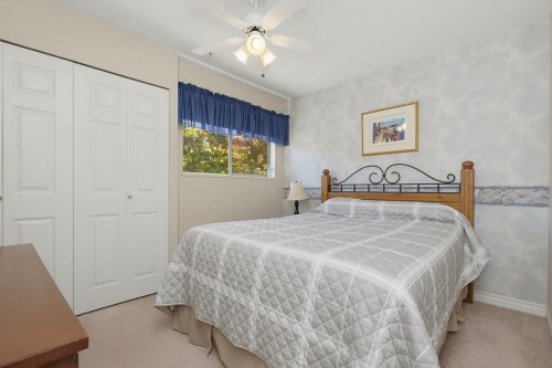 2358 Cameron Crescent, Abbotsford, BC - Indoor Photo Showing Bedroom