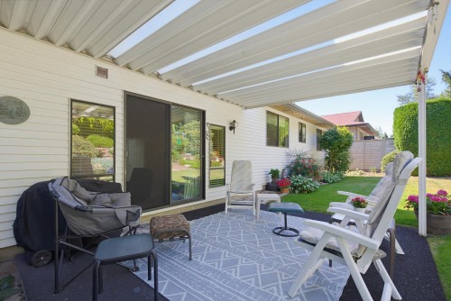 2358 Cameron Crescent, Abbotsford, BC - Outdoor With Deck Patio Veranda With Exterior