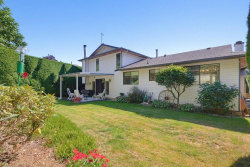 2358 Cameron Crescent, Abbotsford, BC - Outdoor With Deck Patio Veranda