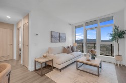 1501-10750 135a Street Surrey, BC V3T 0V4