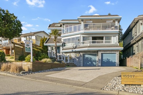 15587 Semiahmoo Avenue, White Rock, BC - Outdoor