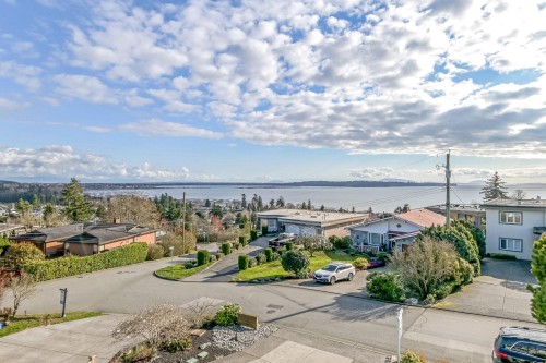 15587 Semiahmoo Avenue, White Rock, BC - Outdoor With Body Of Water With View