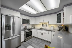 1503-13353 108 Avenue Surrey, BC V3T 5T5
