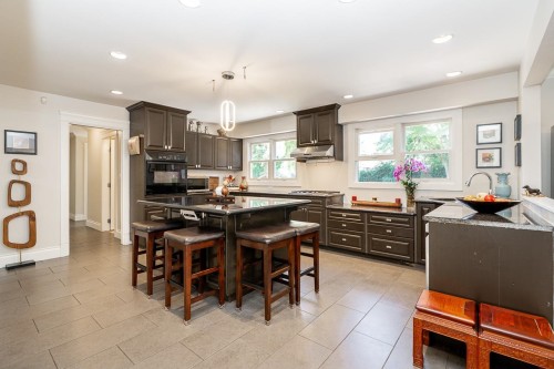 2360 Christopherson Road, Surrey, BC - Indoor
