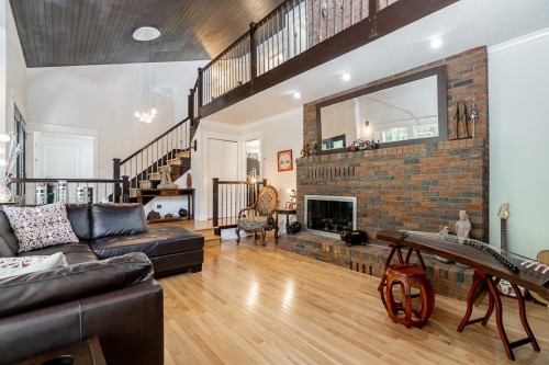 2360 Christopherson Road, Surrey, BC - Indoor Photo Showing Living Room With Fireplace