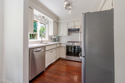 16163 Brookside Grove, Surrey, BC 