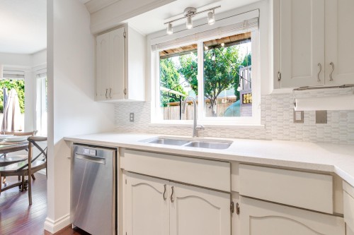 16163 Brookside Grove, Surrey, BC 