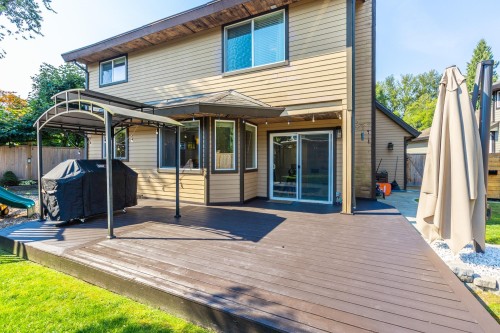 16163 Brookside Grove, Surrey, BC 