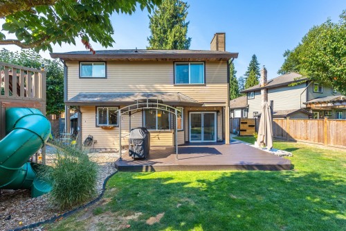 16163 Brookside Grove, Surrey, BC 