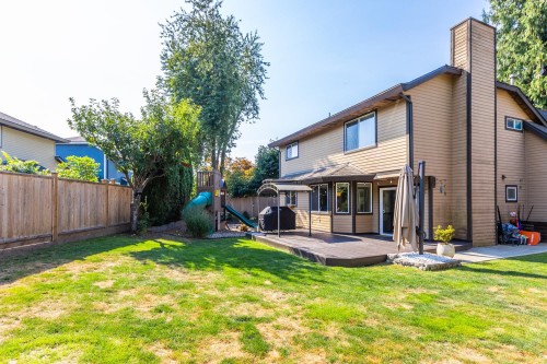 16163 Brookside Grove, Surrey, BC 