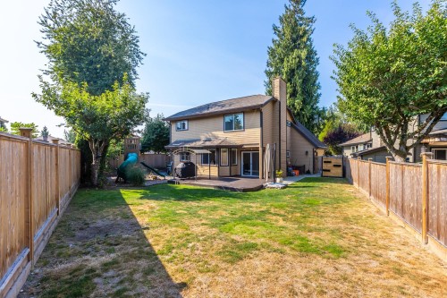 16163 Brookside Grove, Surrey, BC 
