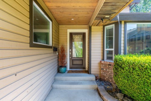 16163 Brookside Grove, Surrey, BC 
