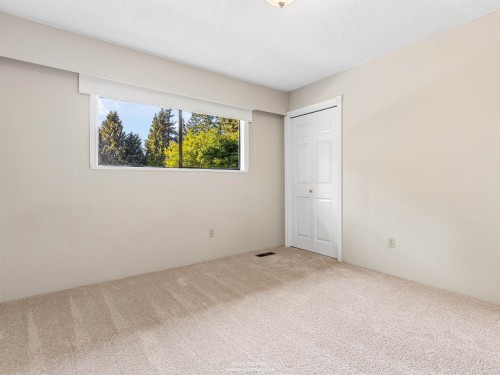6843 Dover Place, Delta, BC - Indoor Photo Showing Other Room
