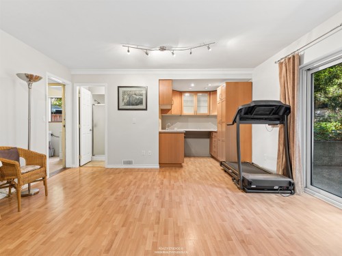6843 Dover Place, Delta, BC - Indoor Photo Showing Gym Room