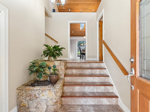 6843 Dover Place, Delta, BC - Indoor Photo Showing Other Room