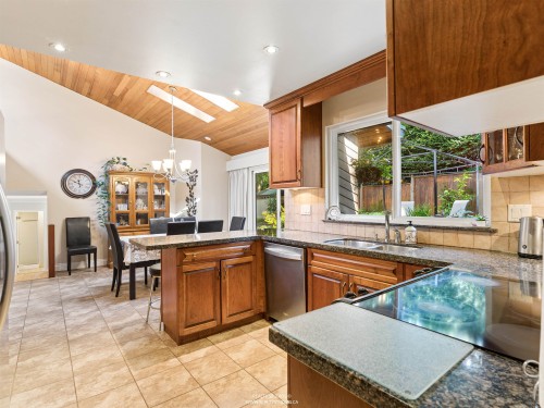6843 Dover Place, Delta, BC - Indoor