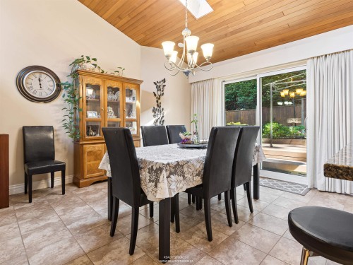 6843 Dover Place, Delta, BC - Indoor Photo Showing Dining Room