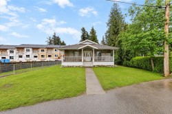 31960 Royal Crescent Abbotsford, BC V2T 2J3