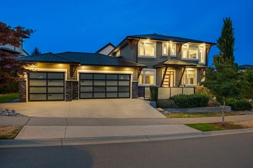 2732 Eagle Summit Crescent, Abbotsford, BC - Outdoor With Facade
