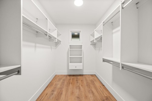 2732 Eagle Summit Crescent, Abbotsford, BC - Indoor With Storage
