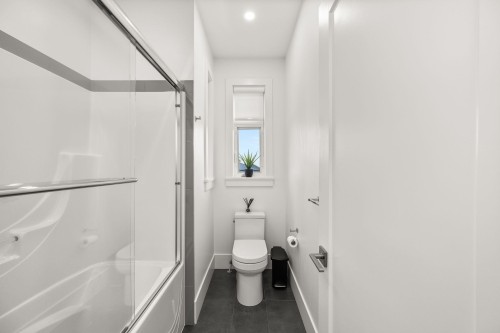 2732 Eagle Summit Crescent, Abbotsford, BC - Indoor Photo Showing Bathroom