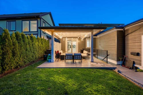 2732 Eagle Summit Crescent, Abbotsford, BC - Outdoor With Deck Patio Veranda With Exterior