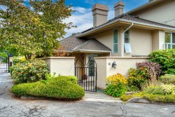 16-1759 130 Street Surrey, BC V4A 8R9