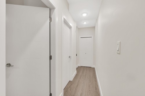 116-15351 101 Avenue, Surrey, BC - Indoor Photo Showing Other Room