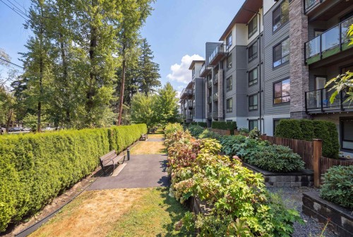 116-15351 101 Avenue, Surrey, BC - Outdoor