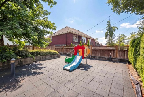 116-15351 101 Avenue, Surrey, BC - Outdoor