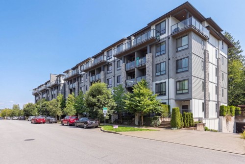116-15351 101 Avenue, Surrey, BC - Outdoor With Facade