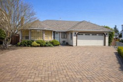 9496 160a Avenue Surrey, BC V4N 2P4